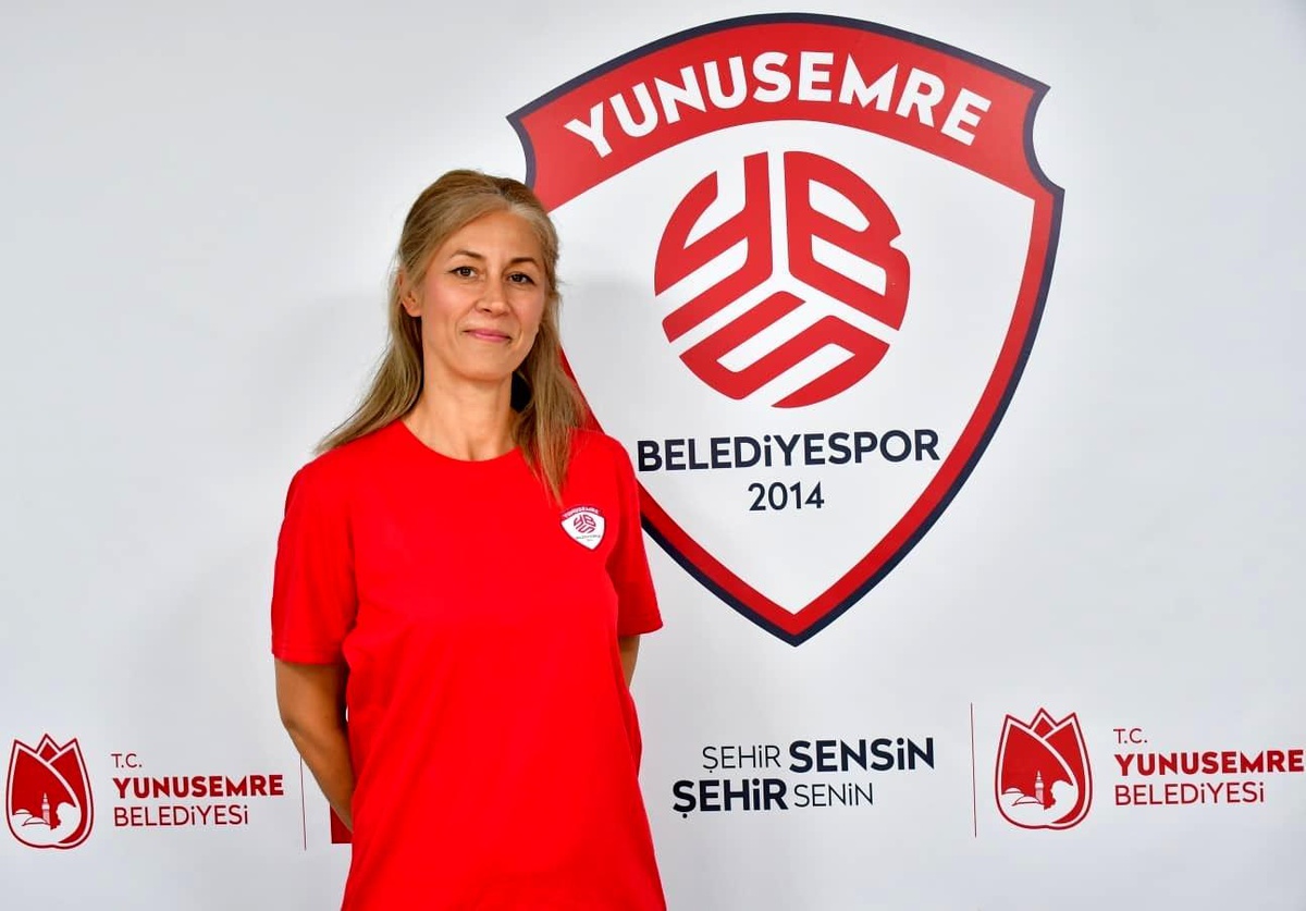 Yunusemre Belediyespor Seda Çarıkçı ile yola devam edecek