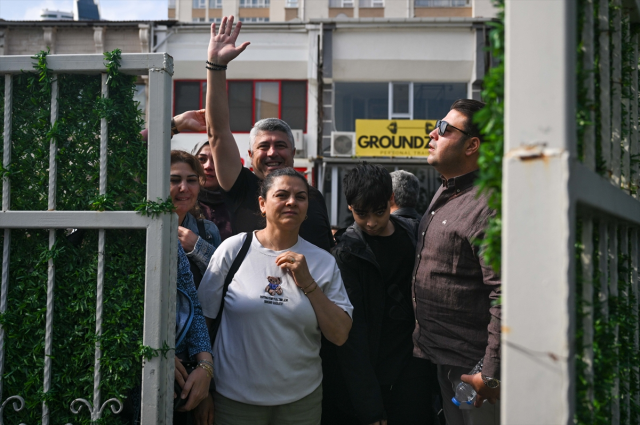 LGS bitti, geriye bu manzaralar kaldı: Kimliğini unutan da vardı yanlış okula giden de