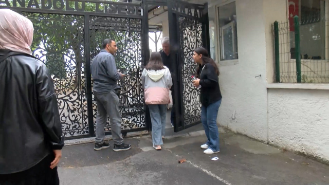 LGS bitti, geriye bu manzaralar kaldı: Kimliğini unutan da vardı yanlış okula giden de