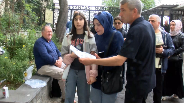 LGS bitti, geriye bu manzaralar kaldı: Kimliğini unutan da vardı yanlış okula giden de
