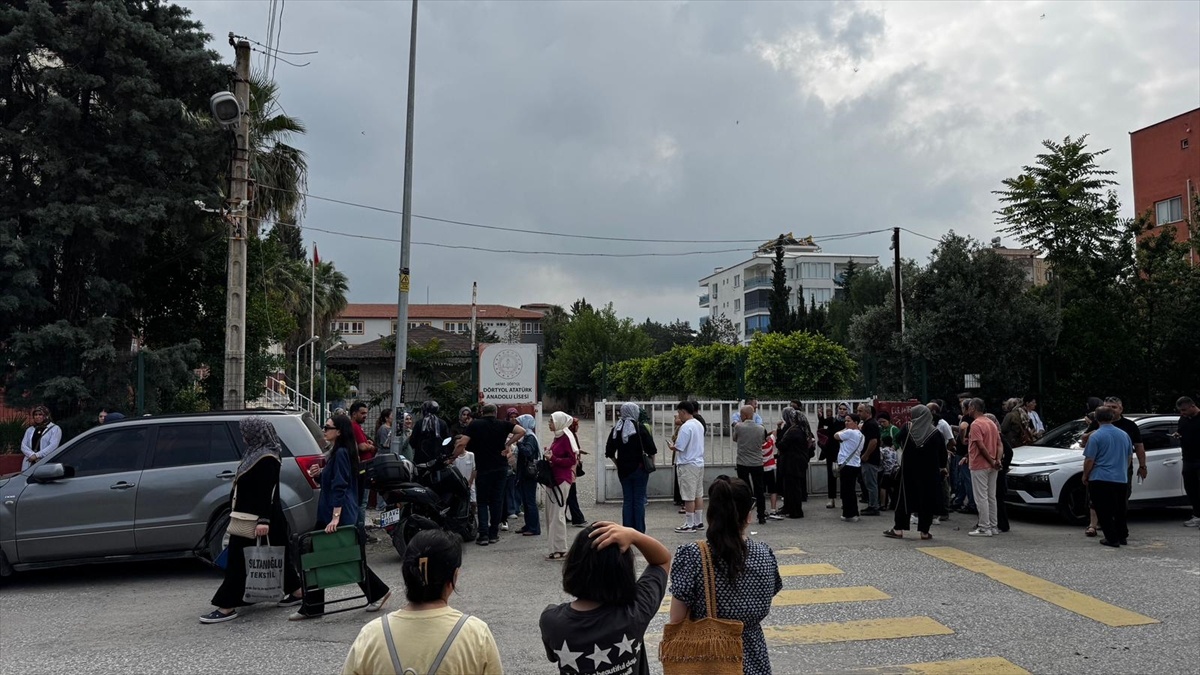 LGS Sınavları Heyecanla Başladı