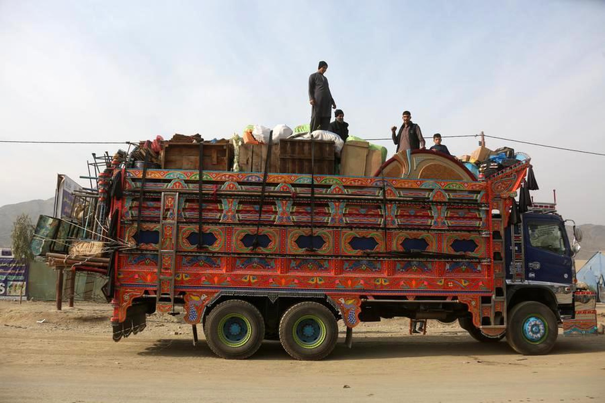 Afganistan\'a 3.700 Mülteci Döndü