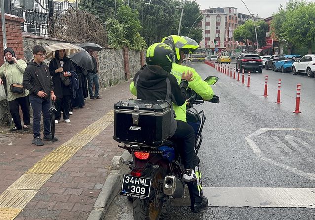 Bahçelievler Belediyesi’nden Öğrencilere Destek