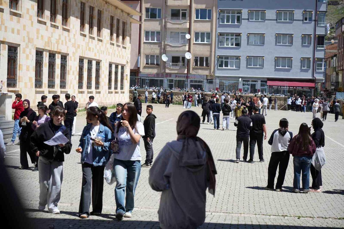 Bayburt\'ta LGS Sınav Heyecanı