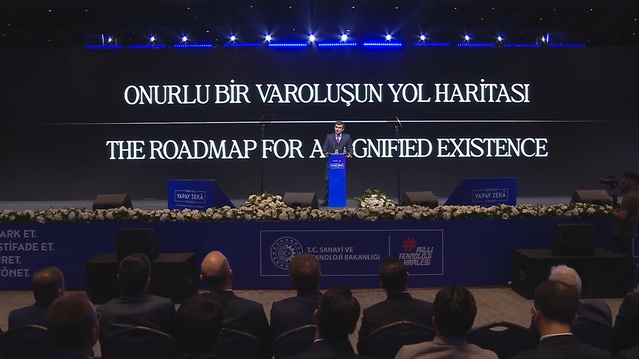 Selçuk Bayraktar: Makine İnsanlar ve Hürriyet Tehditi