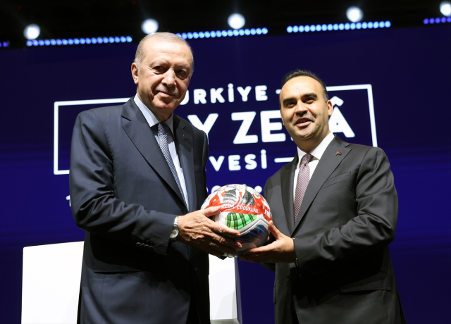 Cumhurbaşkanı Erdoğan 'Yapay Zeka Eylem Planı'nı açıkladı: Türkiye'yi öncü ülkeler arasına taşıyacağız