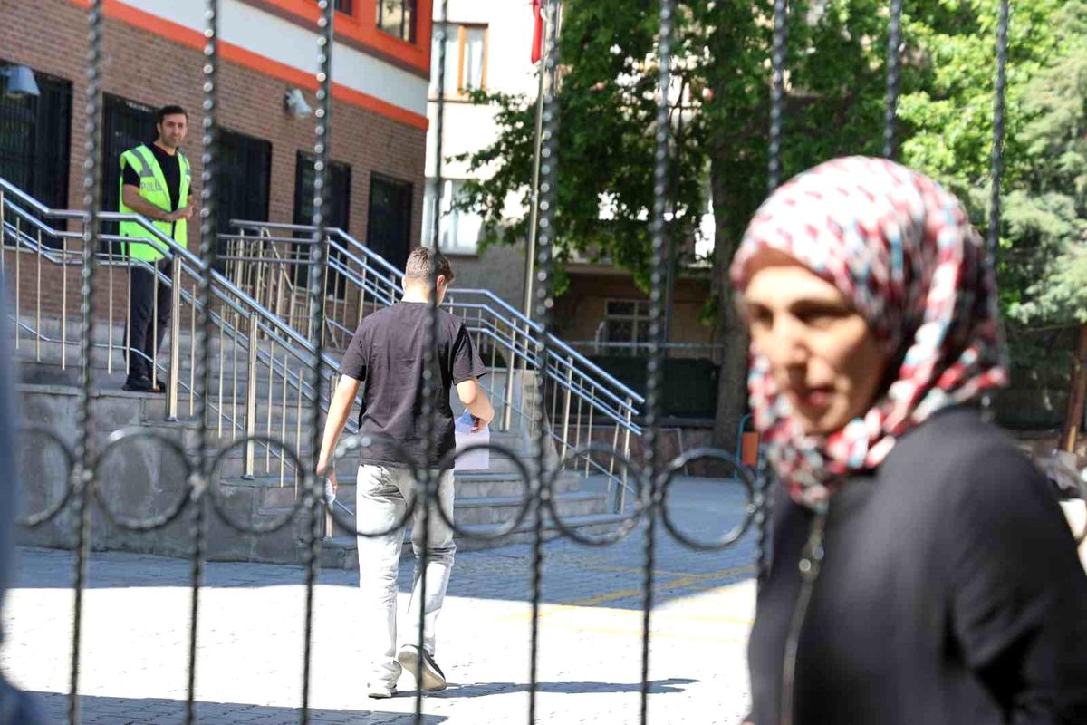 Elazığ\'da LGS heyecanı başladı