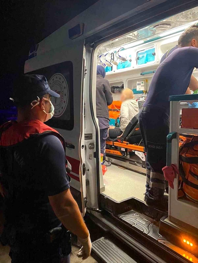 Fethiye’de Ticari Gemide Rahatsızlanan Vatandaşa Müdahale