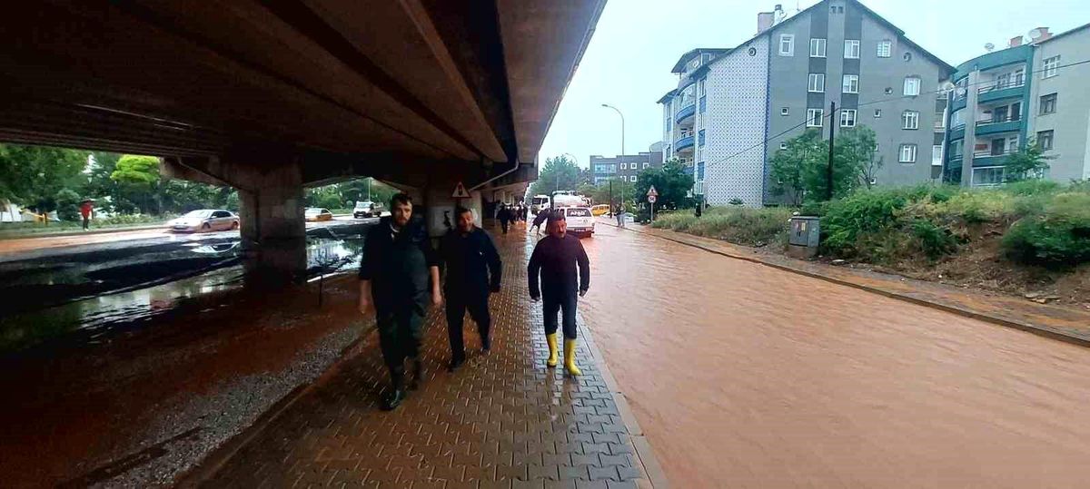 Kırşehir\'de saatte metrekareye 56,4 kilogram yağış düştü
