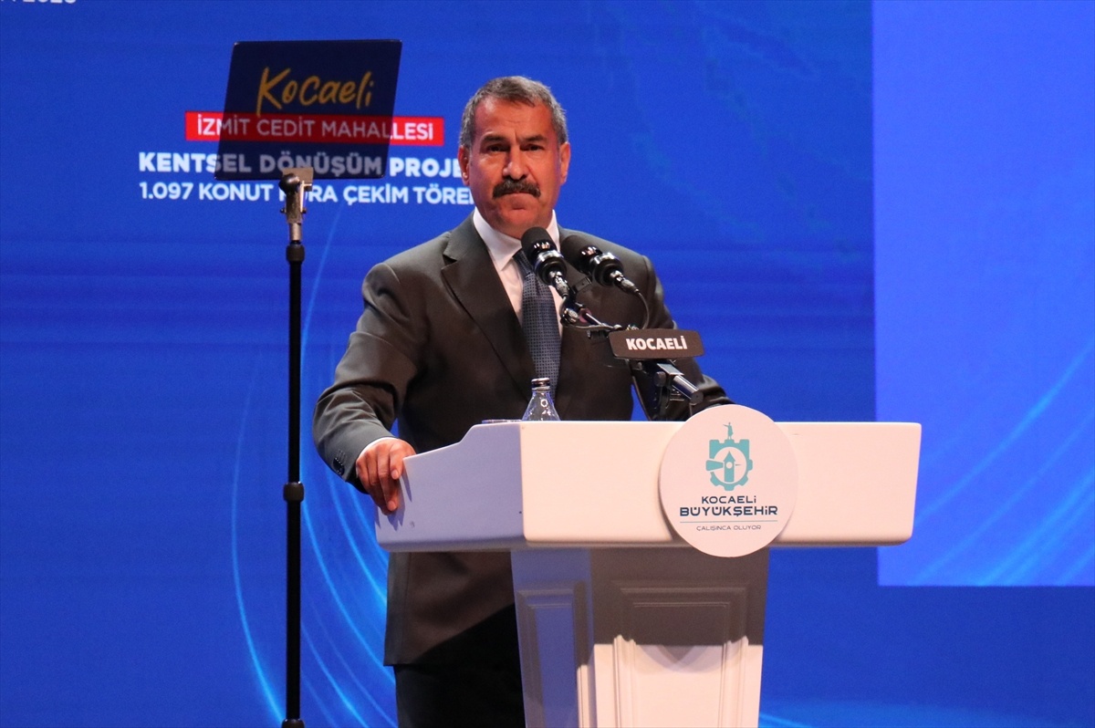 İzmit\'te Kentsel Dönüşüm Kura Çekimi Tamamlandı