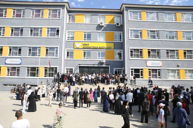 LGS maratonu başladı! 1 milyondan fazla öğrenci ter döküyor