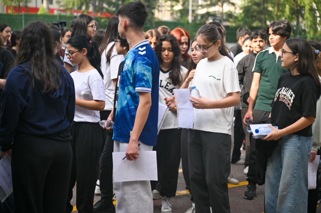 LGS maratonu başladı! 1 milyondan fazla öğrenci ter döküyor