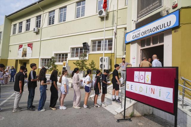 LGS maratonu başladı! 1 milyondan fazla öğrenci ter döküyor