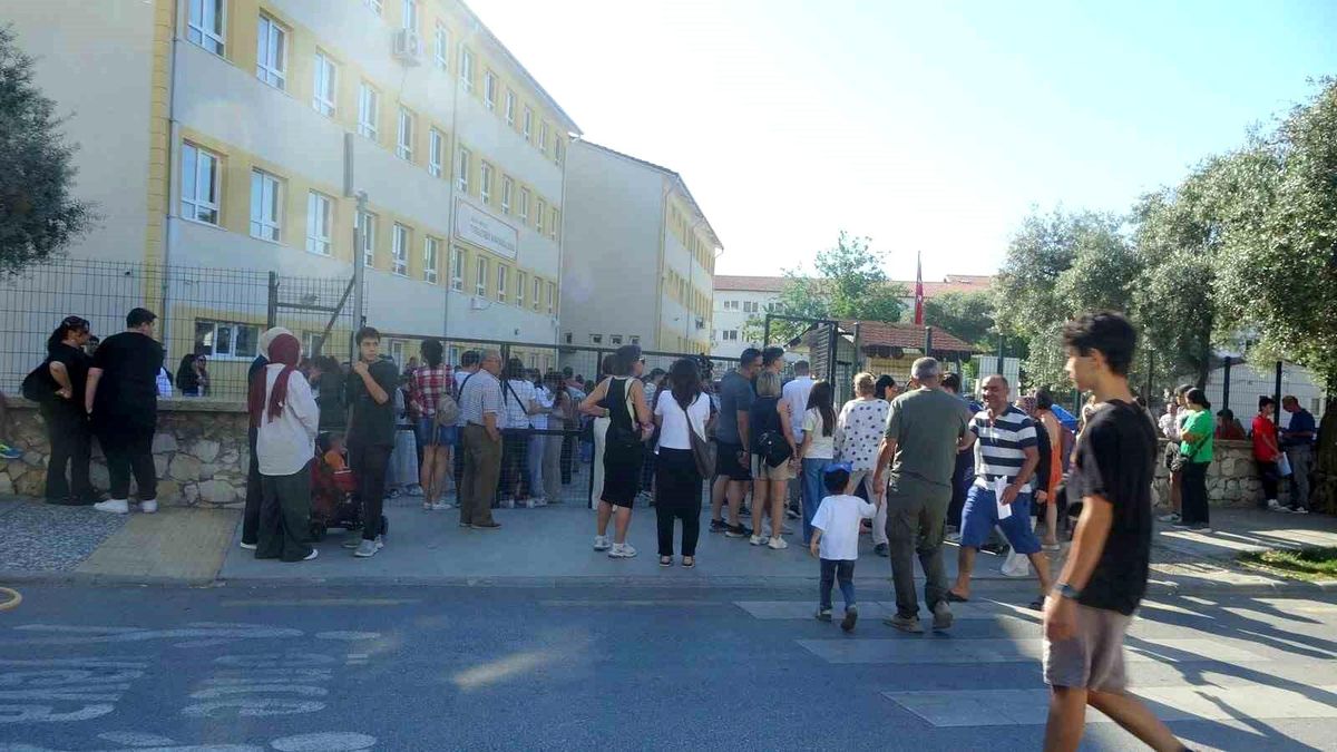LGS Heyecanı Muğla\'da Başladı