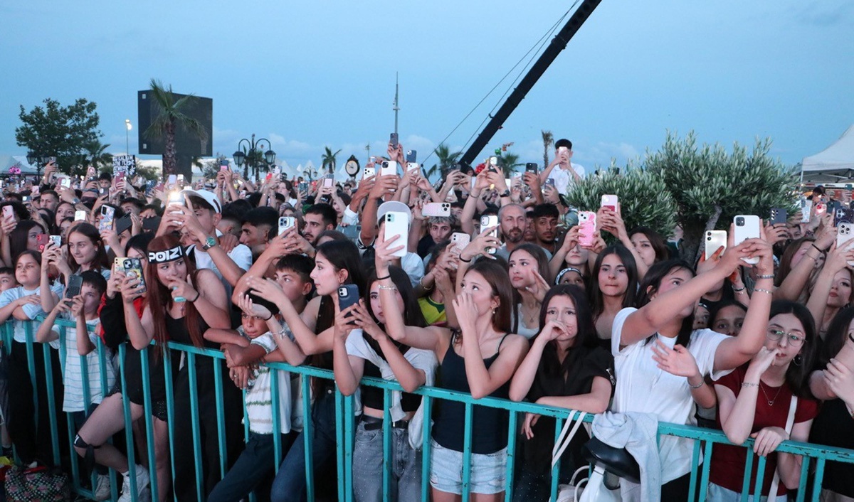 Tekirdağ Kiraz Festivali\'nde Müzik Şöleni
