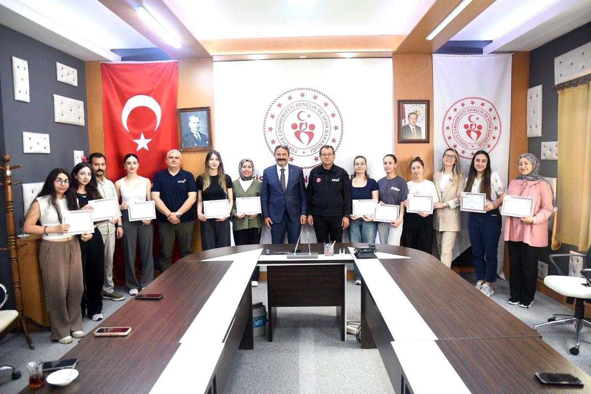 Eskişehir\'de Öğrencilere İlk Yardım Sertifikası