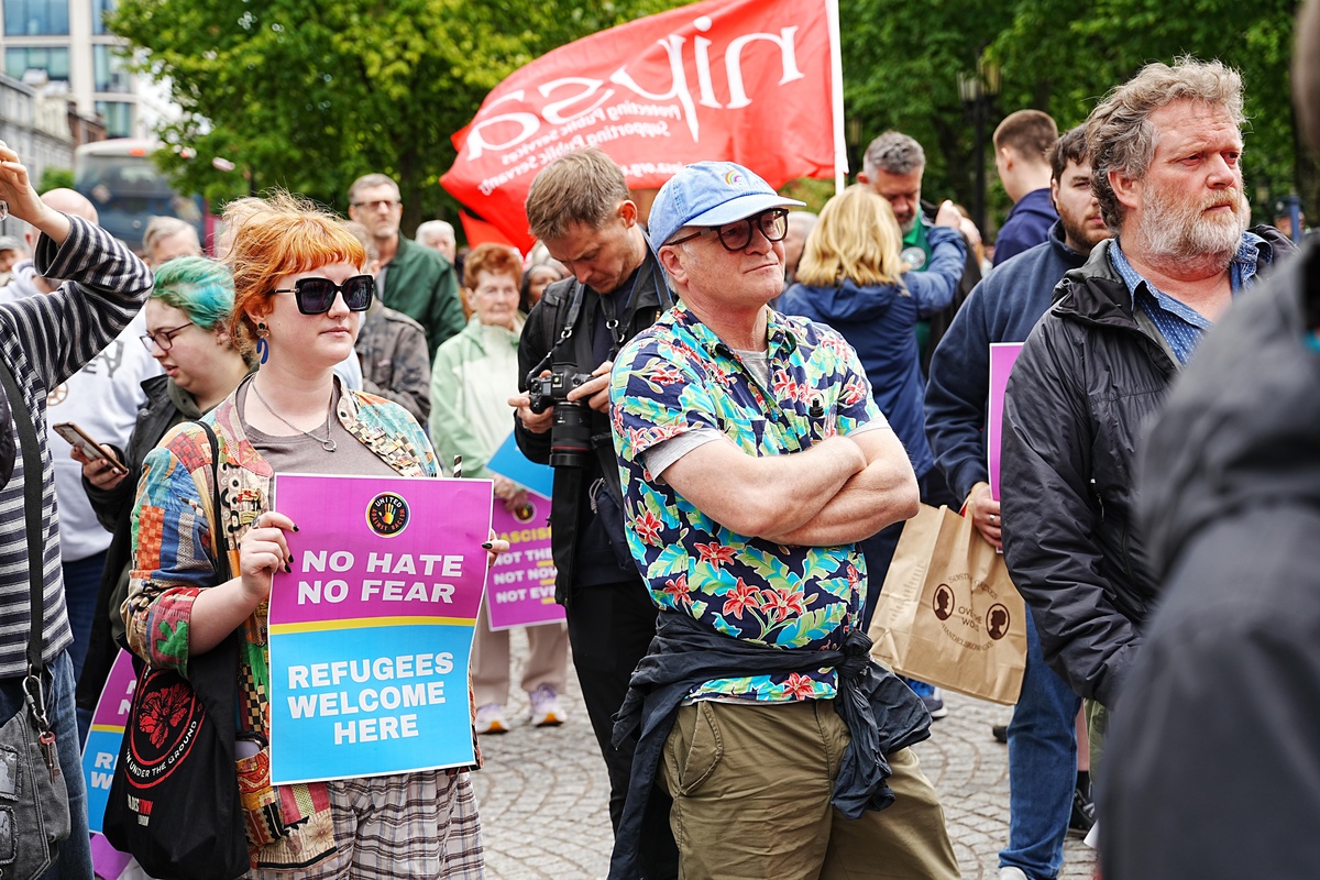 Belfast\'ta Irkçılık Karşıtı Miting