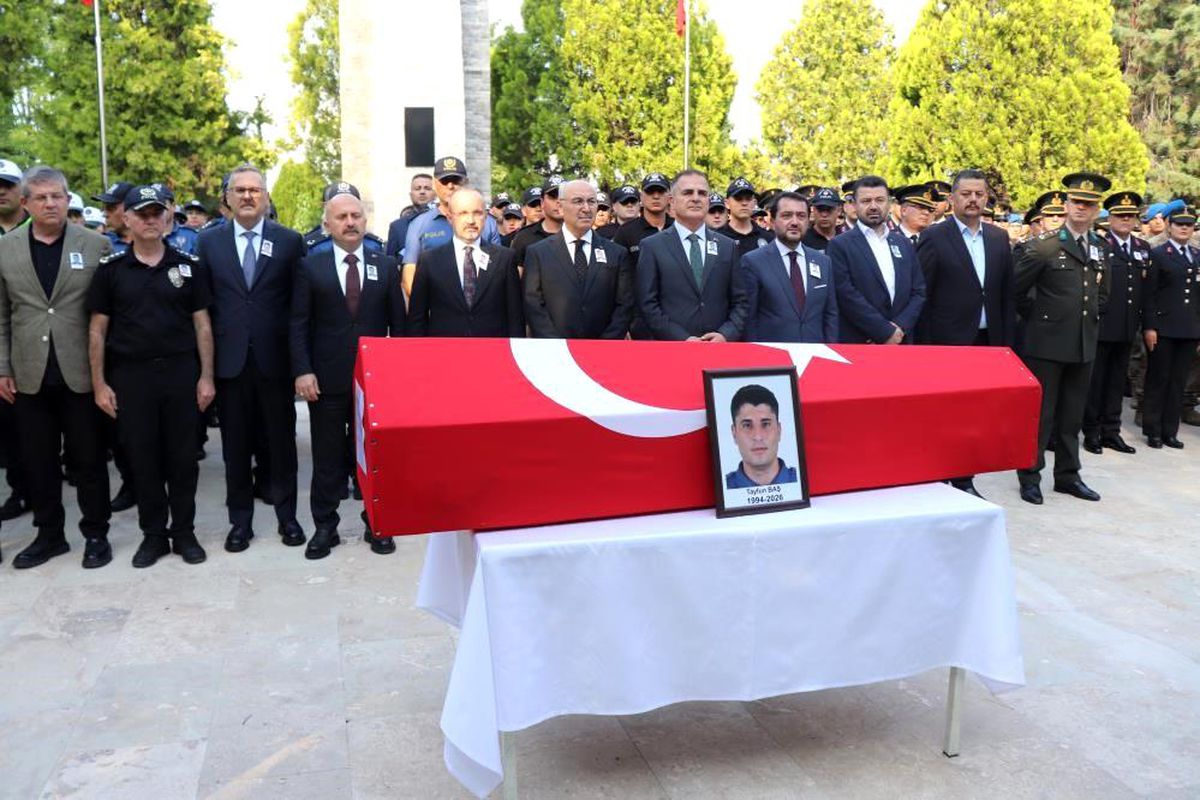 Şehit polis memuru Tayfun Baş son yolculuğuna uğurlandı