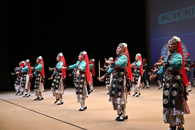 Gaziantep’te Halk Oyunları Şampiyonası Başladı