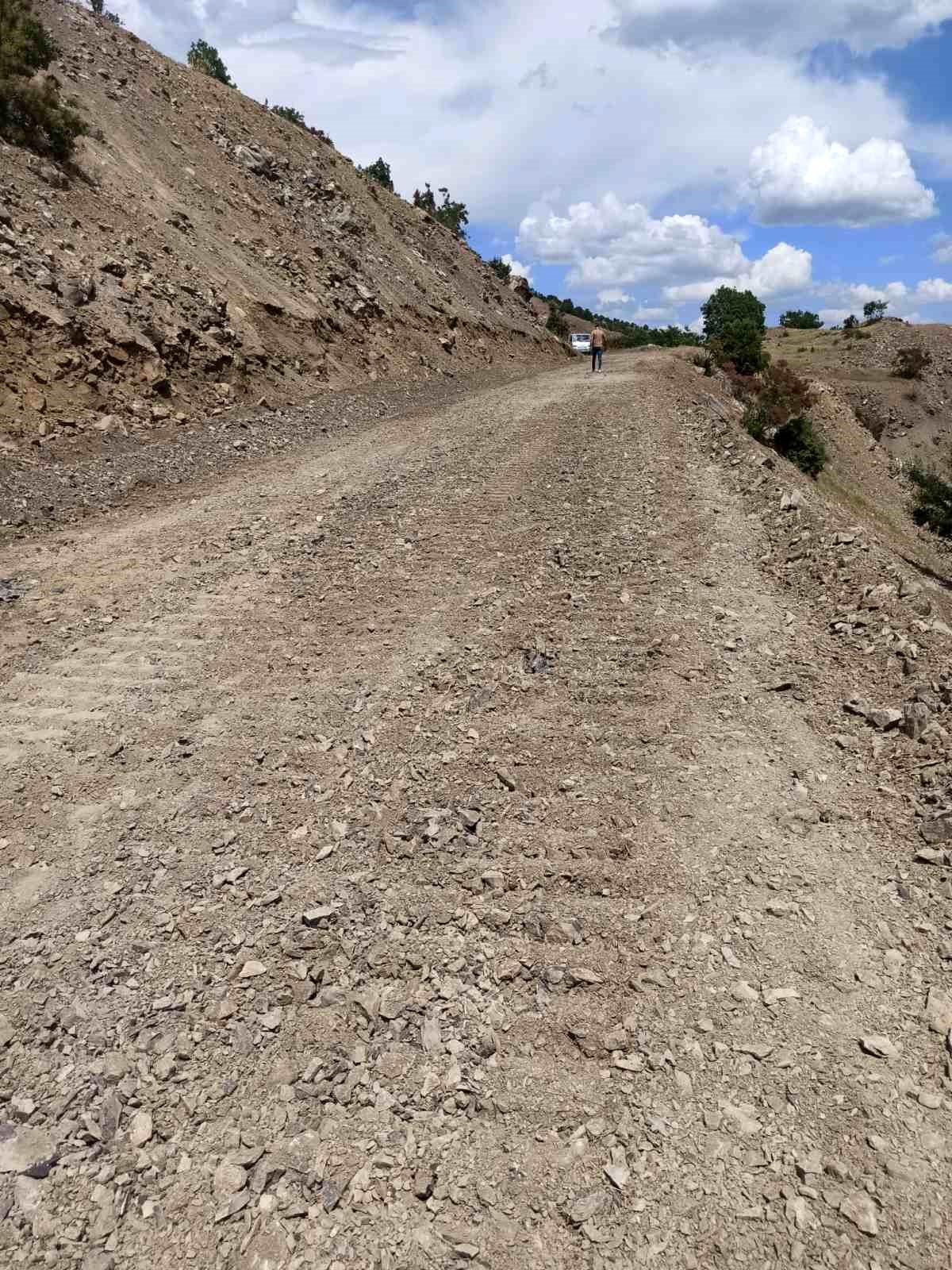 Gökdere-Beyhan Sahil Yolu İnşaatına Başlandı