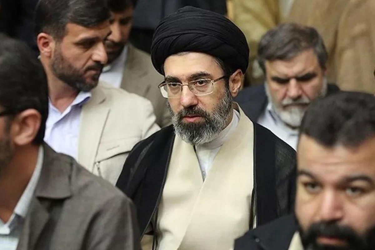 İran lideri Hamaney\'den ABD ile anlaşma sonrası ayaklanan halka \'milli birlik\' çağrısı