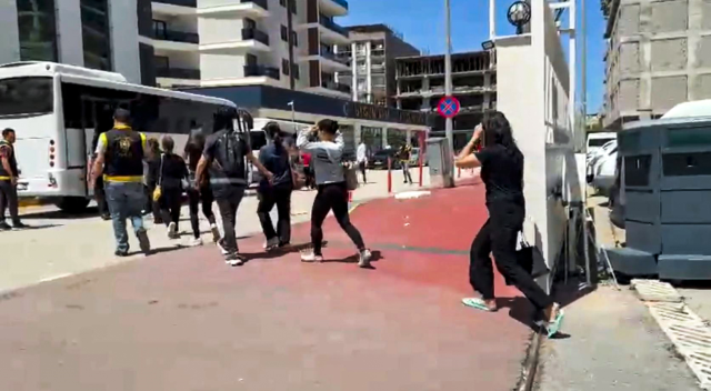 Hatay'da fuhuş operasyonu! Tayland uyruklu 31 kadın gözaltına alındı