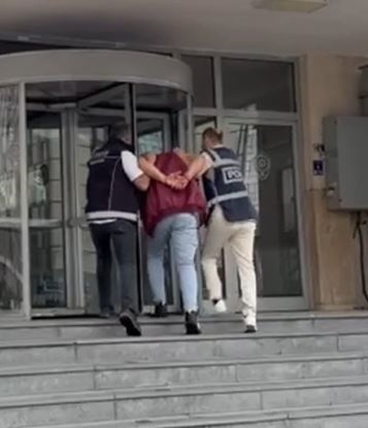 Silahla tehdit suçlusu yakalandı