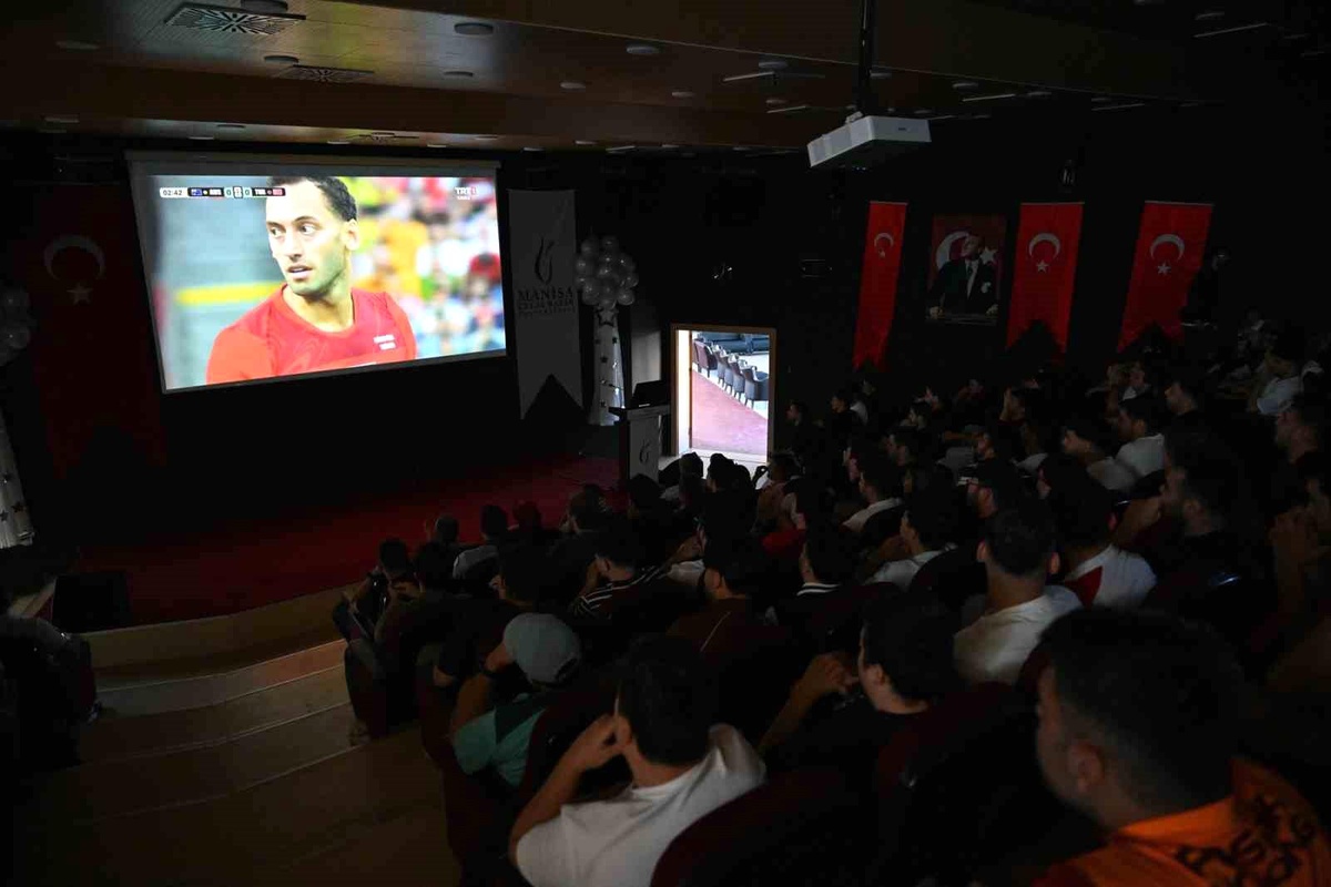 Üniversitede Dünya Kupası Coşkusu