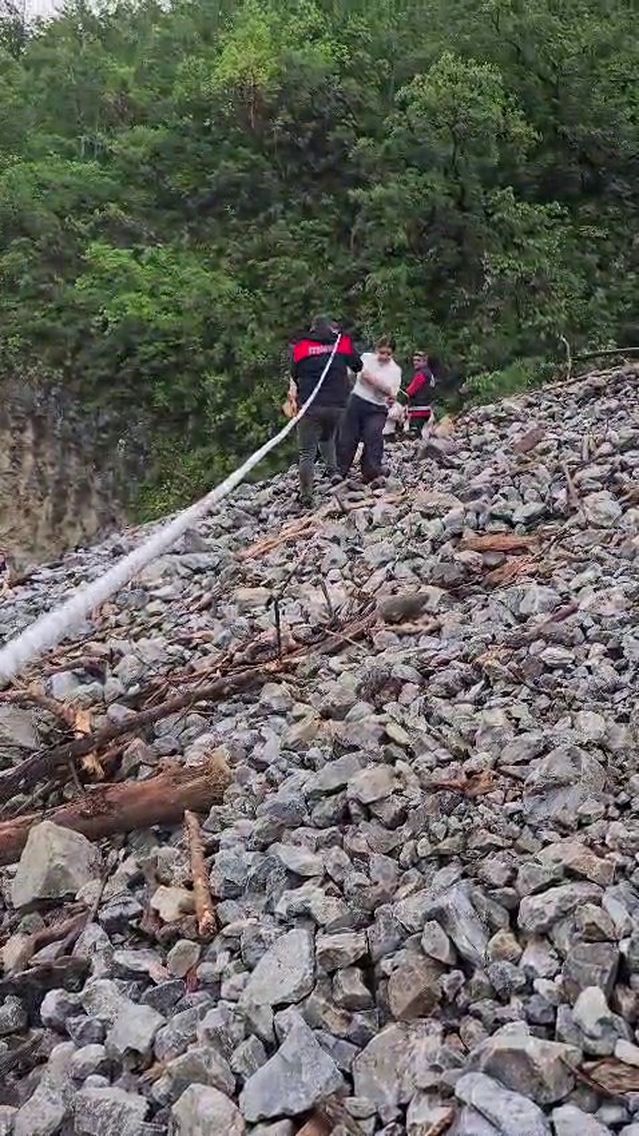 Düziçi’nde Şiddetli Sağanak Sel ve Heyelana Neden Oldu