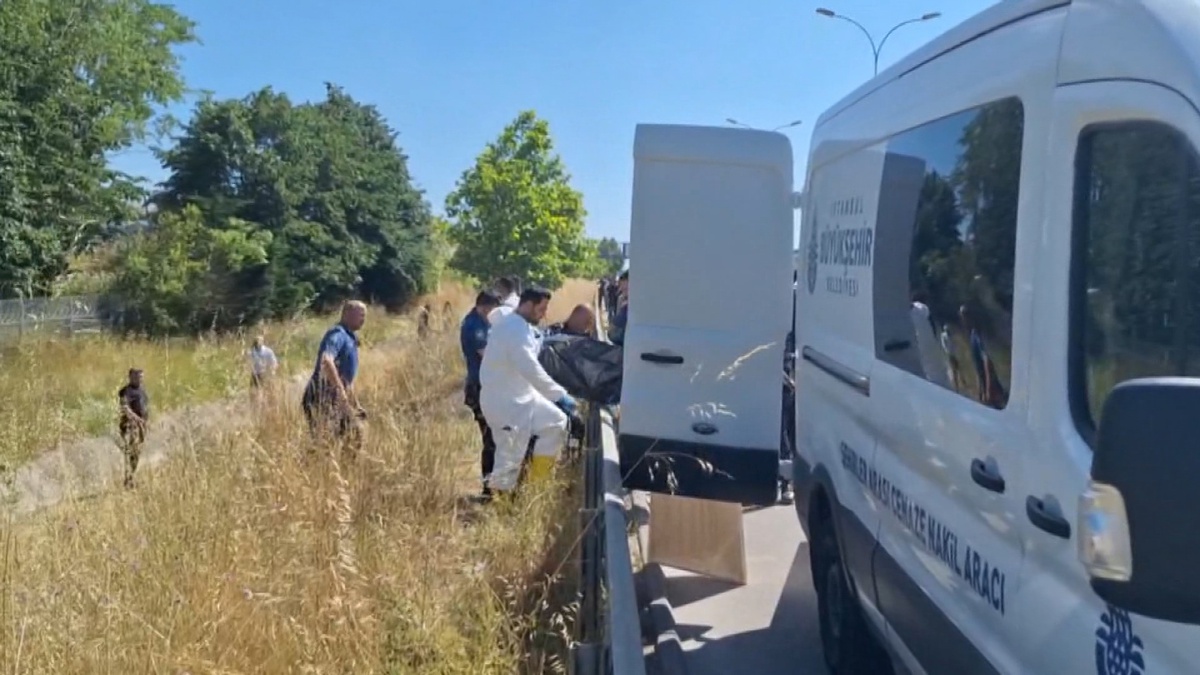 Pendik\'te su kanalında erkek cesedi bulundu
