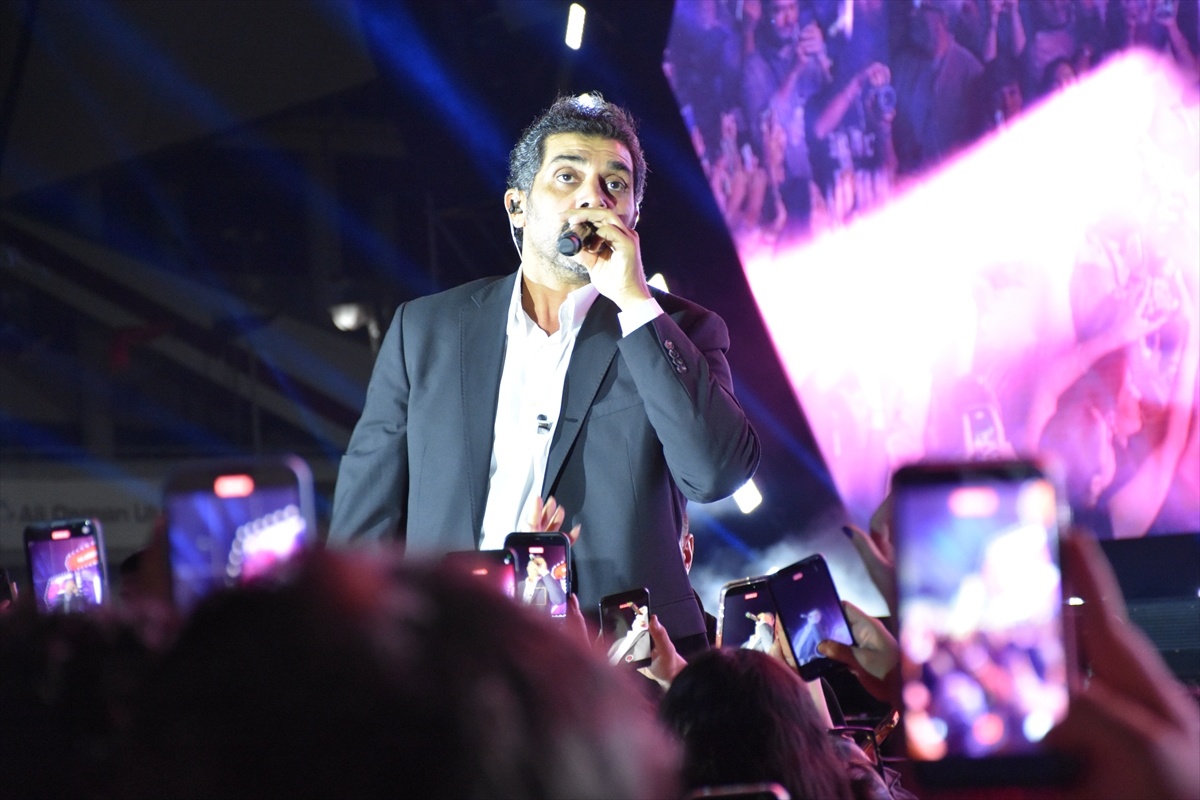 Bayhan Gürhan Trabzon\'da Konser Verdi