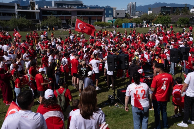Vancouver'a Türk damgası! Sokaklar <a class='keyword-sd' href='/turkiye/' title='Türkiye'>Türkiye</a> sesleriyle inledi