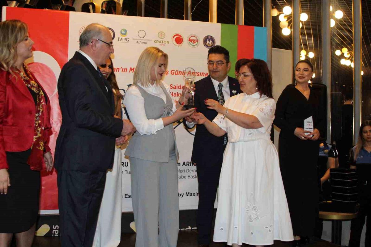 Adana\'da Karabağ filmiyle duygu dolu anlar