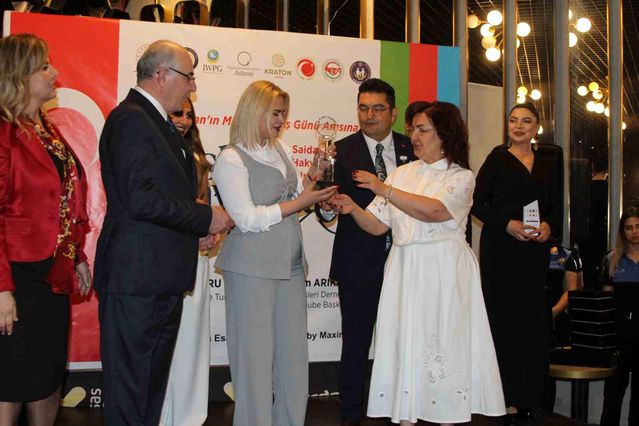 Adana’da Karabağ filmiyle duygu dolu anlar