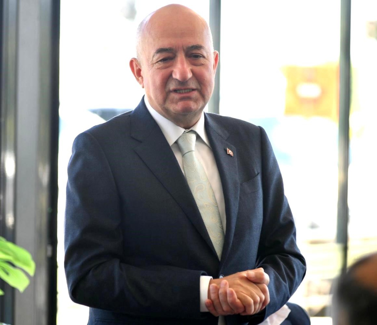 AK Partili Gider: Türkiye\'yi Çevreleyen Her Yer Ateş Topu