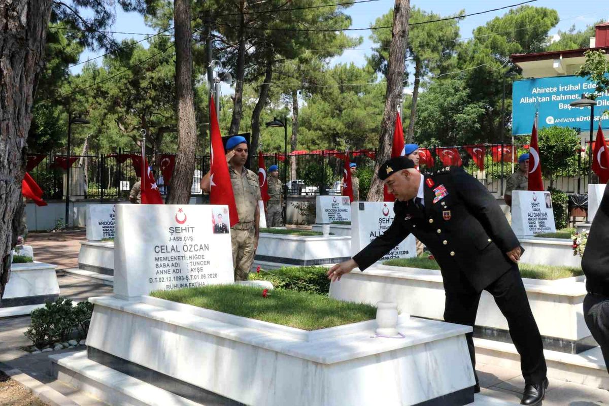 Antalya’da Jandarma’nın 187. Yılında Şehitler Anıldı
