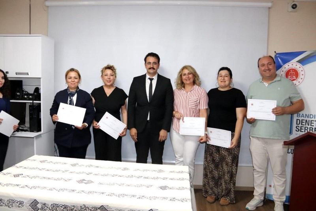 Uzlaştırmacılar Günü Bandırma\'da Kutlandı