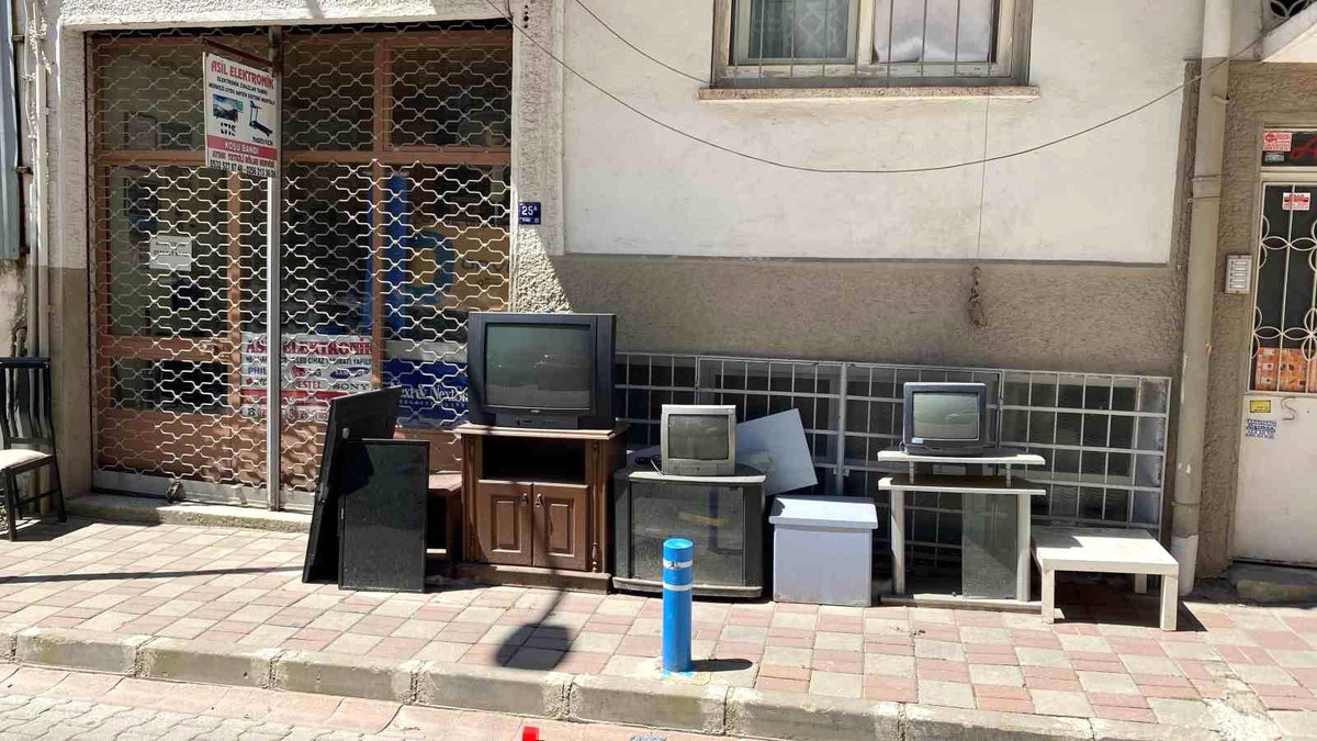 Tüplü TV\'ler Geçmişin Nostaljisi