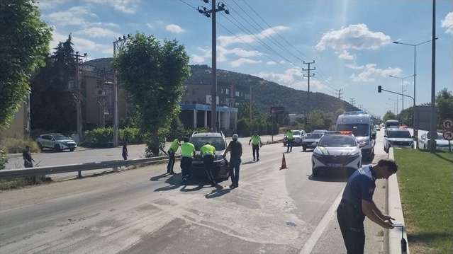Kestel’de Trafik Kazası: 2 Yaralı