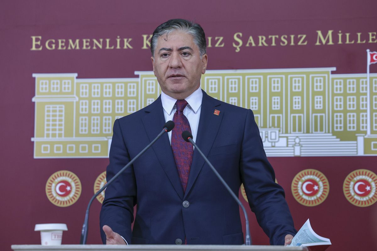 CHP\'den grup toplantısı kararı ve kurultay çağrısı