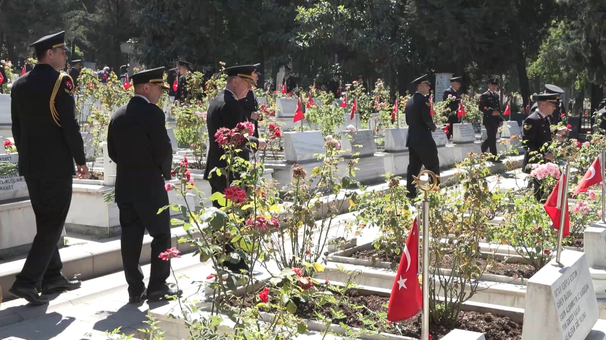 Jandarma\'nın 187. Yılında Şehitler Anıldı