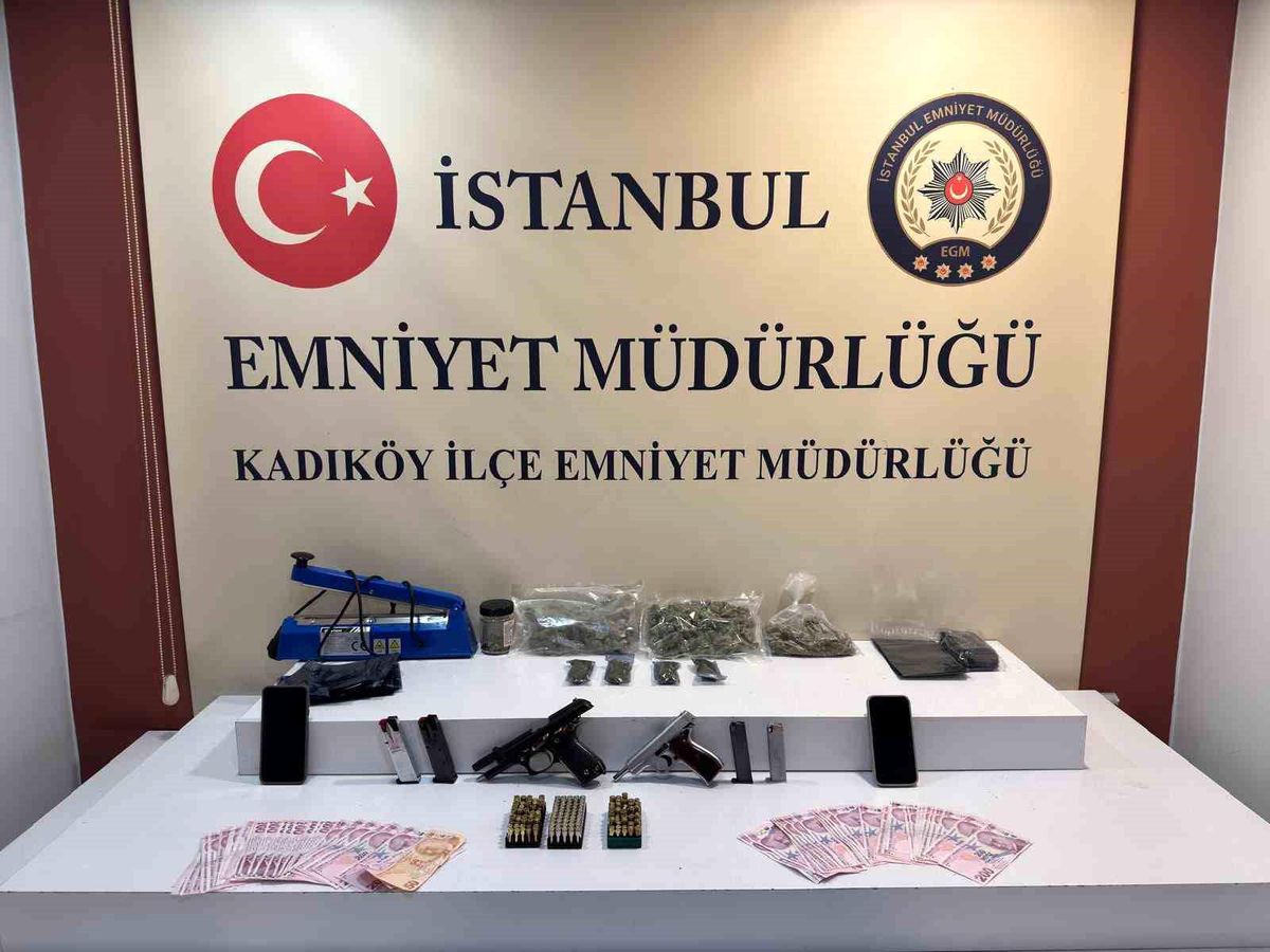 Kadıköy\'de Uyuşturucu Operasyonu