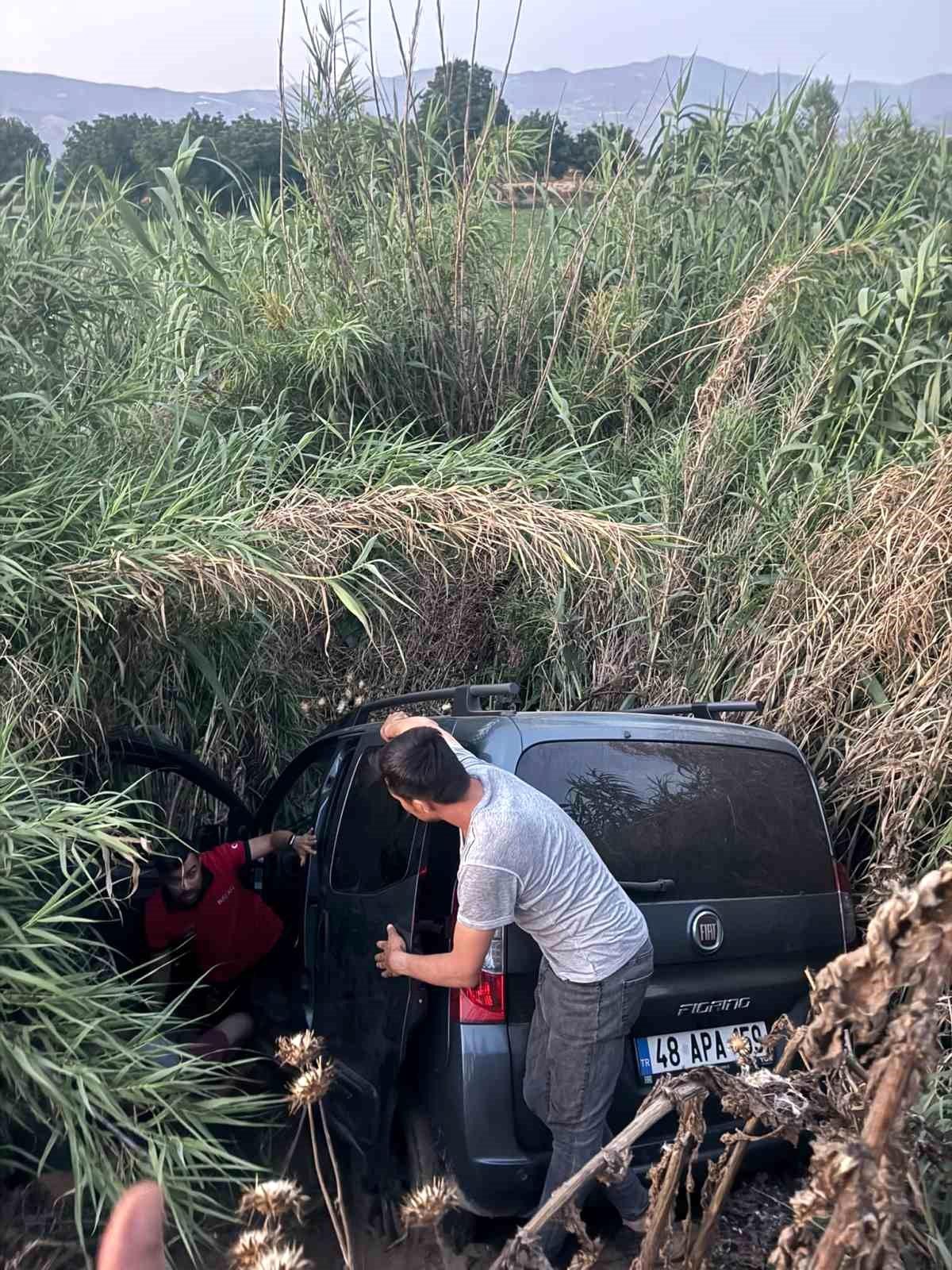 Kayıp şahsın kazada aracı ile sazlığa uçtuğu ortaya çıktı