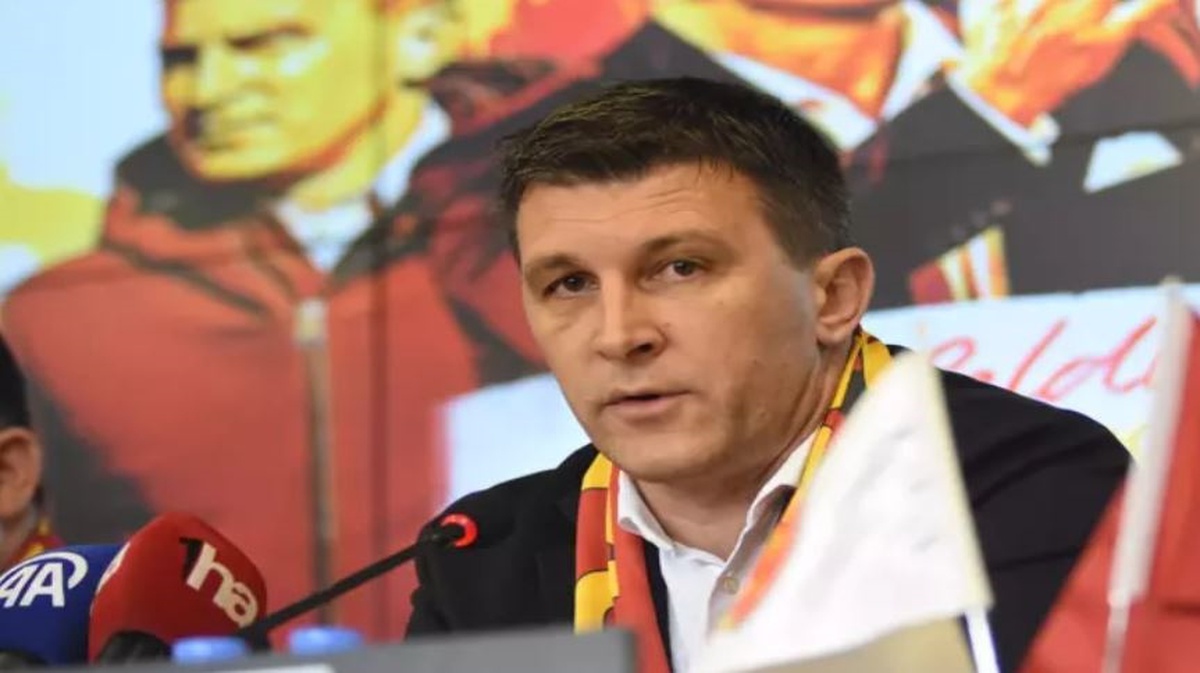 Kayserispor\'da 25. Teknik Direktör Atila Gerin
