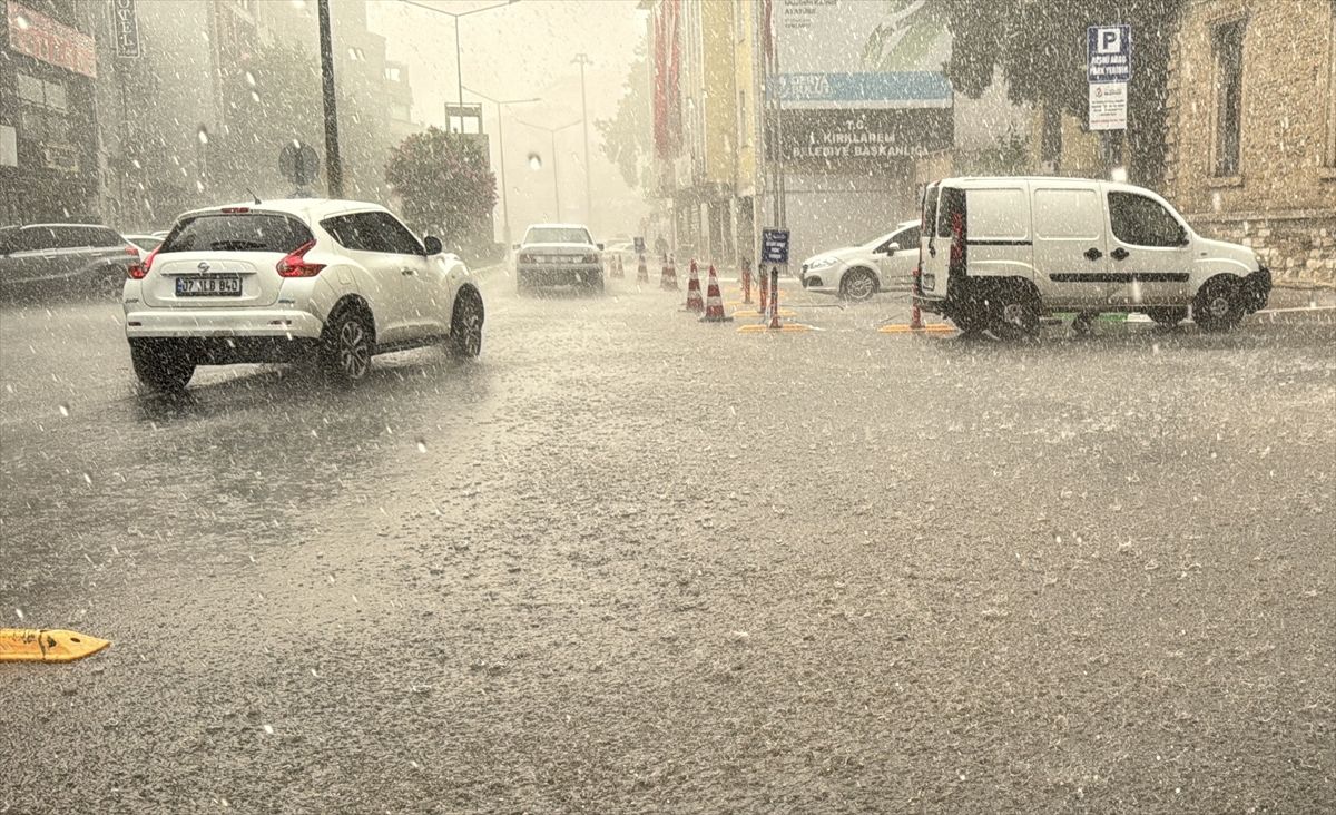 Kırklareli\'nde Sağanak ve Dolu