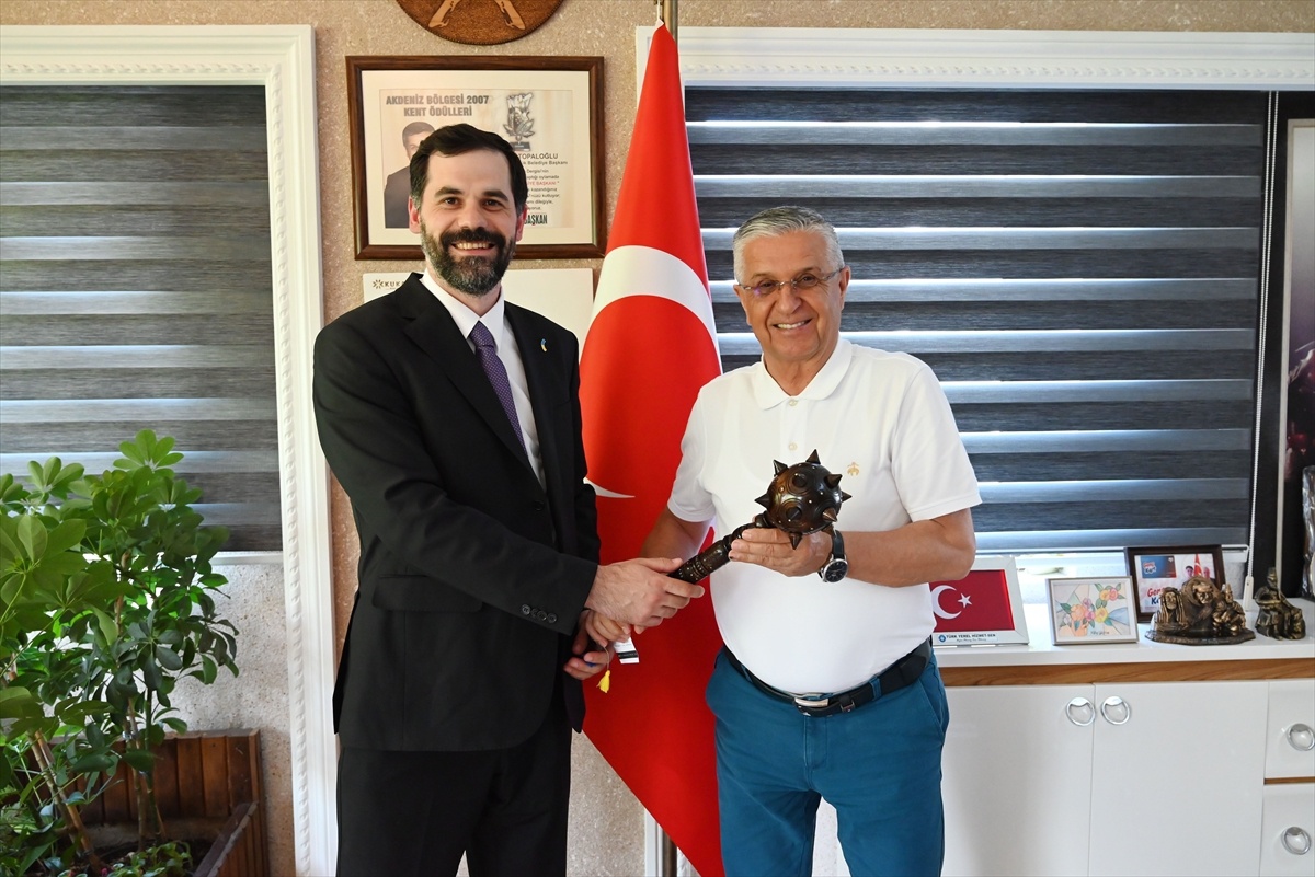Ukrayna Başkonsolosu Kemer\'de