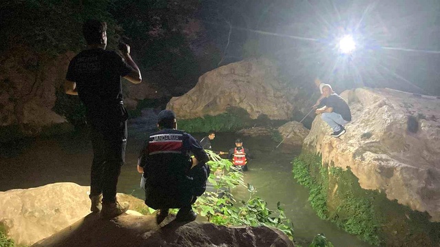 Mersin’de Akıntıya Kapılan Çocuk Hayatını Kaybetti