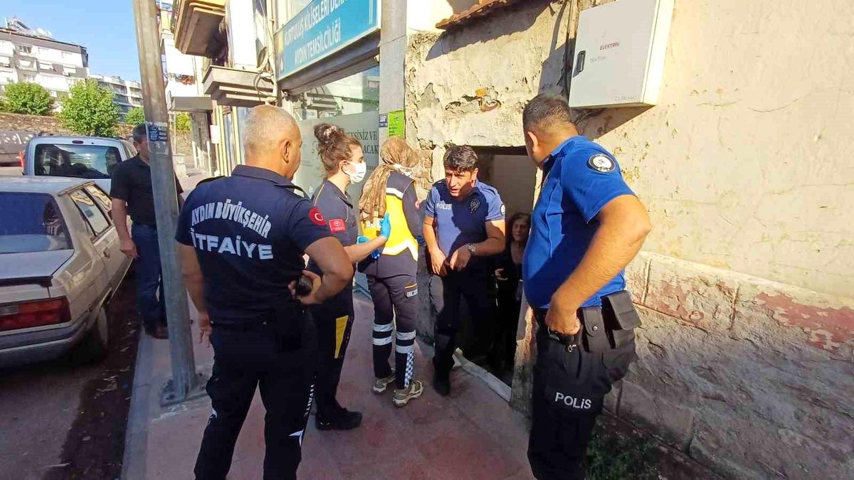 Aydın\'da Yangın Söndürme Acelesi Kadını Yaraladı