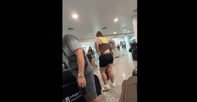 Bagaj ücretinden kaçmak için yaptığı şey herkesi şaşırttı: Hafiflesin diye üst üste giydi
