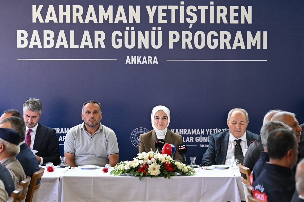 Bakan Göktaş: Şehit ve gazilerin hatırasına kimse laf edemeyecek